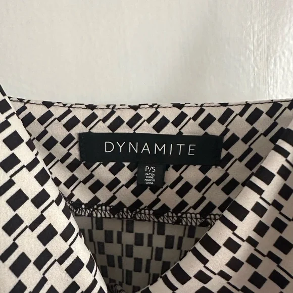 Dynamite Patterned Mini Dress - Picture 3 of 3